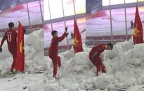 Duy Mạnh lý giải hành động cắm lá cờ Tổ quốc sau trận chung kết