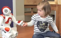 Robot trí tuệ nhân tạo dạy ngoại ngữ cho trẻ