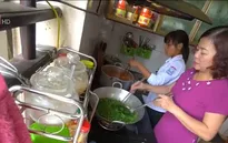 Việc tử tế: Cô giáo nấu ăn cho học sinh