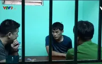 Hối lộ CSGT bất thành, 2 đối tượng bỏ lại hơn 300kg ma túy đá