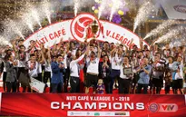 CLB Hà Nội tưng bừng nâng cúp vô địch V.League 2018