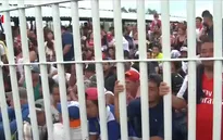 Mexico mở cửa biên giới cho người di cư