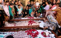 Pakistan: Tai nạn xe bus nghiêm trọng, ít nhất 54 người thương vong