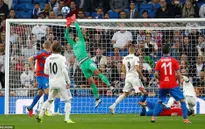 Ở Champions League, Bernabeu vẫn là thánh địa của Real Madrid