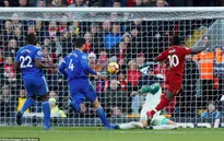 Độc chiếm ngôi đầu, Liverpool chờ Man City sảy chân