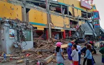 Indonesia đẩy mạnh công tác cứu hộ nạn nhân sau thảm họa động đất, sóng thần