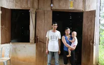 Hai vợ chồng nghẹn đắng trước cảnh con gái bị tan máu, con trai mắc ung thư