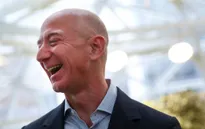 Thu nhập cả năm nhân viên tại Amazon bằng… 11,5 giây làm việc của Jeff Bezos