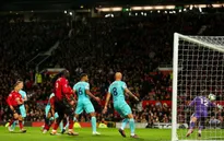 Sanchez hóa người hùng, ghi bàn giúp Man Utd thắng 3-2 đúng phút 90