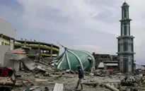 Thảm họa động đất, sóng thần ở Indonesia: Số người thiệt mạng đã tăng lên 1.763