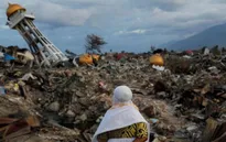 Indonesia biến thuyền thành bệnh viện dã chiến hỗ trợ nạn nhân động đất, sóng thần