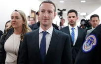 Ông chủ Facebook thừa nhận không thể ngăn chặn tin tức giả mạo và đánh cắp dữ liệu