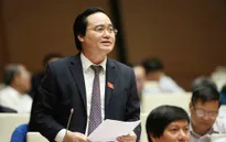 Bộ trưởng Phùng Xuân Nhạ nhận trách nhiệm về lãng phí sách giáo khoa