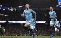 VIDEO David Silva mở tỷ số sớm ở trận derby Manchester sau pha phối hợp ăn ý