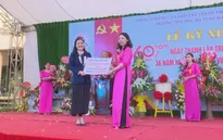 Quỹ Tấm lòng Việt trao tặng trường tiểu học Hồ Tùng Mậu 100 triệu đồng