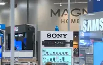 Người dân Mỹ xếp hàng sớm cho ngày Black Friday