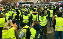 Biểu tình biến thành bạo loạn ở Paris, Pháp