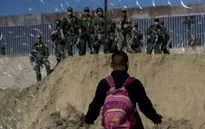 Mỹ dọa đóng cửa biên giới với Mexico