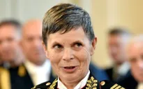 NATO có nữ tướng đầu tiên đứng đầu quân đội một nước thành viên