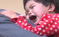 Bé gái dân tộc Tày mắc bệnh tim bẩm sinh sống lay lắt qua ngày