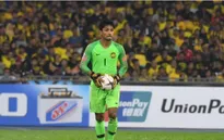 AFF Cup 2018: 4 lần vào lưới nhặt bóng vì ĐT Việt Nam, thủ thành Malaysia vẫn "nói cứng"