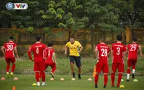 ĐT Việt Nam tập luyện buổi đầu tiên với HLV thể lực mới