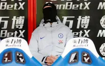 Morata hóa "ninja", Sarri giận tím mặt?