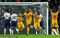 Thua sốc ngay tại Wembley, Tottenham đứt mạch thăng hoa