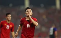 VIDEO: Quang Hải ghi bàn lập công, mở tỉ số cho ĐT Việt Nam (bán kết lượt về AFF Cup 2018)