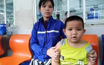 Thương cháu bé 3 lần cắt nội tạng vẫn chưa thoát khỏi tử thần