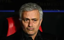 Hài hước: Mourinho đòi ôm phóng viên vì không bị hỏi về... Pogba