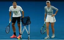 Tin vắn Tennis ngày 22/2: Wozniacki ca ngợi Federer, Serena sắp trở lại