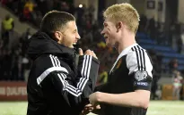 Hazard muốn trở thành đồng đội với De Bruyne