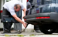 Phản ứng trái chiều về lệnh cấm xe chạy dầu diesel tại Đức