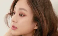 "Cò hương" Jung Ryeo Won đẹp dịu dàng trong bộ ảnh mới