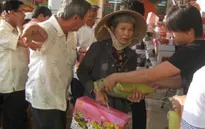 Quận 3, TP.HCM chăm lo Tết cho người nghèo