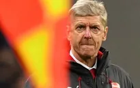 HLV Wenger thừa nhận về tương lai mờ mịt tại Arsenal
