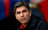Thêm 1 HLV chia tay "máy xay" Premier League