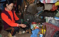 Xót thương người phụ nữ quét chợ cô độc trong túp lều rách nát