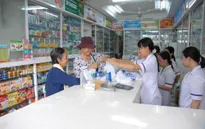 Nhiều người chưa nắm rõ quy định phải trình CMND khi mua thuốc cho trẻ nhỏ