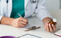 Bộ Y tế thông tin về việc đưa số CMND vào Đơn thuốc ngoại trú