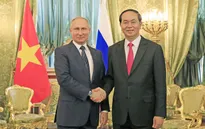 Chủ tịch nước điện đàm, mời Tổng thống Nga Putin thăm Việt Nam