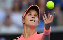 Mỹ nhân Bouchard thua sốc ngay vòng đầu Indian Wells 2018