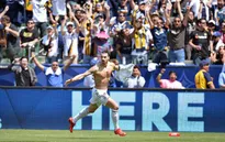 Thi đấu 20 phút, Ibrahimovic lập cú đúp, tạo siêu phẩm