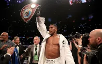 Anthony Joshua đả bại Joseph Parker trong trận "siêu kinh điển" boxing