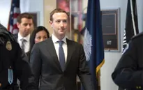 CEO Facebook nhận trách nhiệm vụ rò rỉ thông tin