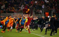 Kết quả Champions League sáng 11/4: AS Roma 3-0 Barcelona, Man City 1-2 Liverpool