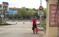 Lắp đèn cảnh báo tại lối đi dân sinh