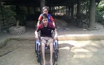 Nỗi tuyệt vọng cùng cực của chàng trai bất ngờ bị tai nạn liệt đôi chân