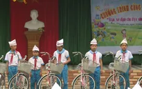 Trao tặng xe đạp cho học sinh nghèo Hà Tĩnh